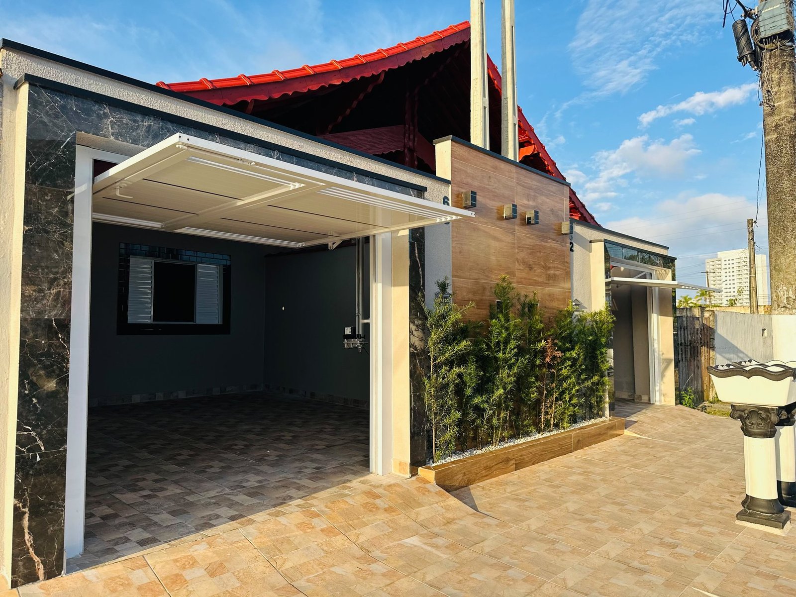 Casa com piscina em Mongaguá